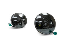 Load image into Gallery viewer, DV8 Offroad 07-18 Jeep Wrangler JK LED Projector Headlights - Additional View 8