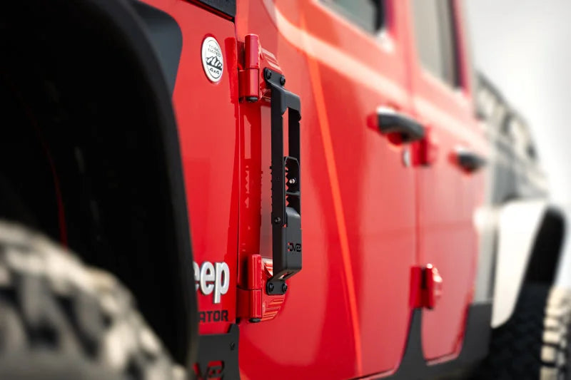 DV8 Offroad 07-23 Jeep Gladiator/Wrangler JT/JK/JL Hinge Mounted Step - Additional View 12