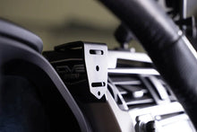 Load image into Gallery viewer, DV8 Offroad 10-23 Toyota 4Runner Digital Device Dash Mount - Additional View 10