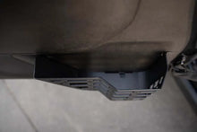 Load image into Gallery viewer, DV8 Offroad 11-18 Jeep Wrangler JK Front Door Pocket Molle Panels - Installation View