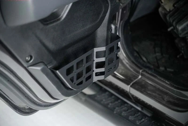 DV8 Offroad 18-20 Jeep Wrangler (JL)/Gladiator (JT) Rear Door Pocket Molle Panels - Additional View 11