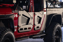 Load image into Gallery viewer, DV8 Offroad 18-22 Jeep Wrangler JL/JT Spec Series Half Doors - Front Set - Additional View 5