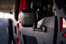 Load image into Gallery viewer, DV8 Offroad 18-22 Jeep Wrangler JL/JT Spec Series Half Doors - Front Set - Additional View 6