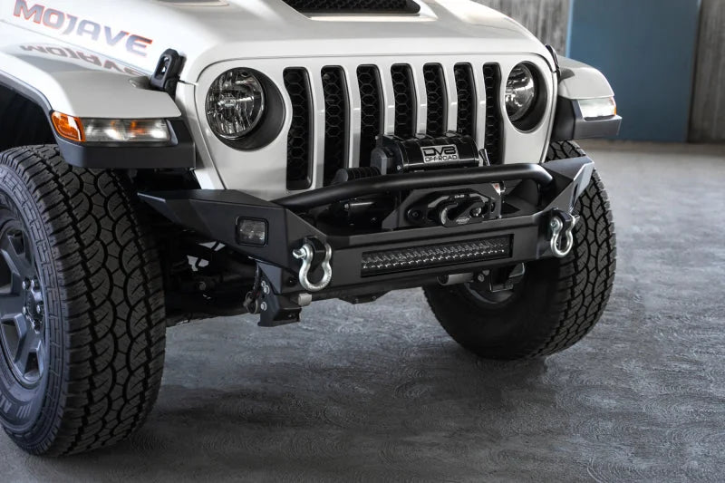 DV8 Offroad 18-23 Jeep Wrangler JL / 20-23 Jeep Gladiator JT FS-7 Mid-Width Winch Front Bumper - Installation View