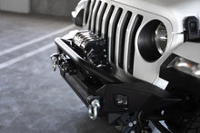 Load image into Gallery viewer, DV8 Offroad 18-23 Jeep Wrangler JL / 20-23 Jeep Gladiator JT FS-7 Mid-Width Winch Front Bumper - Additional View 8
