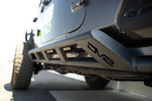 Load image into Gallery viewer, DV8 Offroad 18-23 Jeep Wrangler JL 4 Door FS-15 Series Rock Sliders - Additional View 13