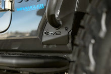 Load image into Gallery viewer, DV8 Offroad 18-23 Jeep Wrangler JL Spec Series Tube Fenders - Additional View 6