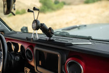 Load image into Gallery viewer, DV8 Offroad 18-23 Jeep Wrangler JL/20-23 Gladiator JT Device Dash Mount V2 - Back View