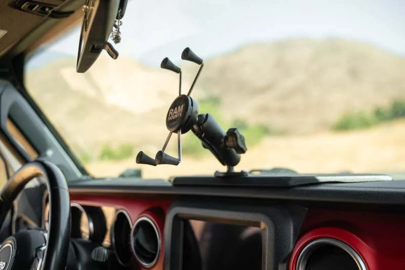 DV8 Offroad 18-23 Jeep Wrangler JL/20-23 Gladiator JT Device Dash Mount V2 - Additional View 12
