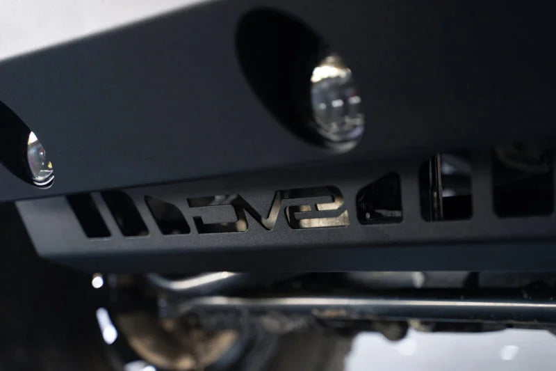 DV8 Offroad 18-23 Jeep Wrangler JL/JT Front Bumper Sway-Bar Disconnect Motor Skid Plate - Side View
