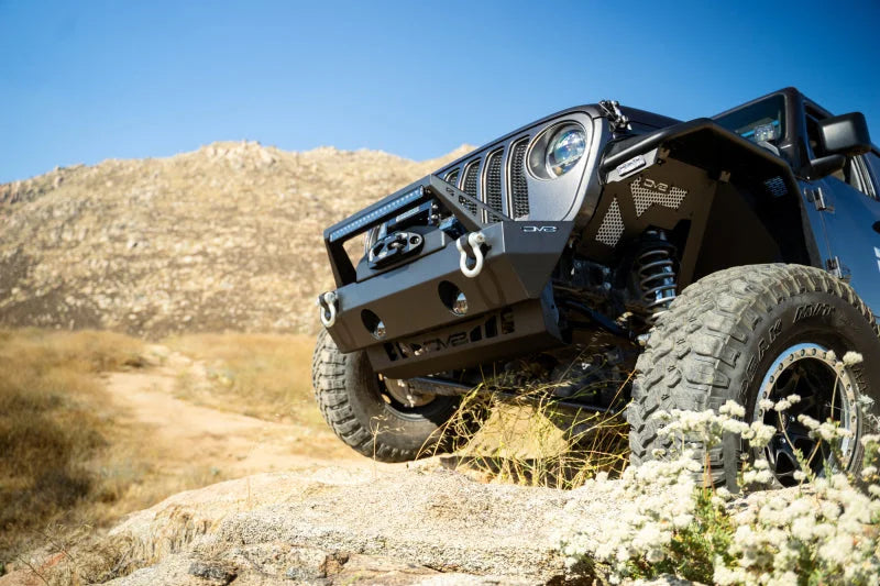 DV8 Offroad 18-23 Jeep Wrangler JL/JT Front Bumper Sway-Bar Disconnect Motor Skid Plate - Back View