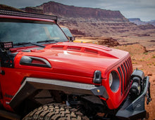 Load image into Gallery viewer, DV8 Offroad 18+ Jeep JL Heat Dispersion Hood - Primer Black - Back View