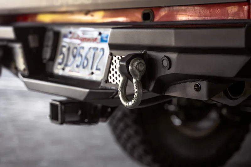 DV8 Offroad 20-23 Jeep Gladiator JT MTO Series Rear Bumper - Installation View