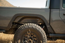 Load image into Gallery viewer, DV8 Offroad 20-24 Jeep Gladiator JT Fender Deletes - Installation View