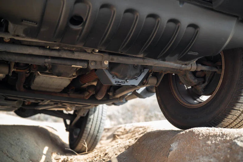 DV8 Offroad 2007-2018 Jeep Wrangler JK Dana 30 Front Differential Skid Plate - Additional View 11