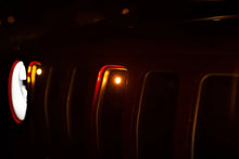 Load image into Gallery viewer, DV8 Offroad 2018+ Jeep JL Grill Amber Marker Lights - Side View