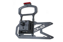 Load image into Gallery viewer, DV8 Offroad 2018+ Jeep Wrangler JL Tailgate Mounted Tire Carrier - Side View