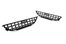 Load image into Gallery viewer, DV8 Offroad 2018+ Jeep Wrangler JL/Gladiator JT Slim Front Door Molle Pockets - Additional View 7