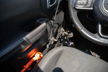 Load image into Gallery viewer, DV8 Offroad 2018+ Jeep Wrangler JL/Gladiator JT Slim Front Door Molle Pockets - Additional View 9