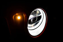 Load image into Gallery viewer, DV8 Offroad 2018+ Jeep Wrangler JL/Gladiator LED Projector Headlights - Side View
