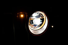 Load image into Gallery viewer, DV8 Offroad 2018+ Jeep Wrangler JL/Gladiator LED Projector Headlights - Additional View 8