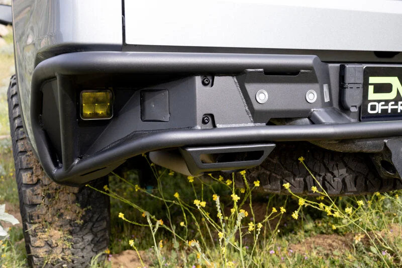 DV8 Offroad 2019-2025 Chevy Silverado & GMC Sierra 1500 Tube Rear Bumper - Installation View