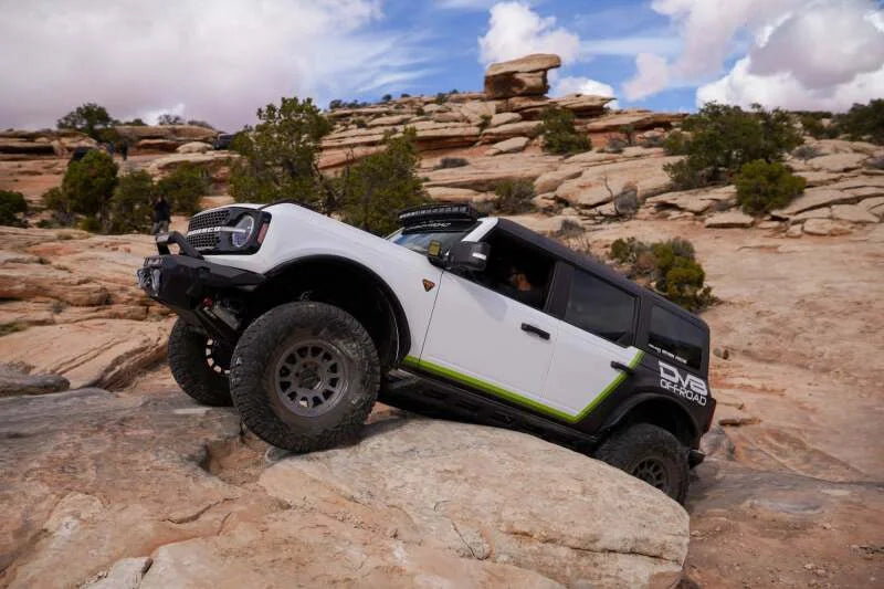 DV8 Offroad 2021+ Ford Bronco (excl. 2-Door/Raptor) FS-15 4-Door Rock Sliders V2 - Additional View 13