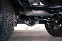 Load image into Gallery viewer, DV8 Offroad 21-22 Ford Bronco Rear Differential Skid Plate - Additional View 10