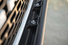 Load image into Gallery viewer, DV8 Offroad 21-24 Ford Bronco Capable Bull Bar - Additional View 9