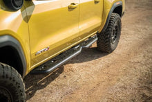 Load image into Gallery viewer, DV8 Offroad 23-24 Chevy Colorado OE Plus Side Steps - Black Steel - Additional View 7
