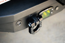 Load image into Gallery viewer, DV8 Offroad Elite Series D-Ring Shackles - Pair (Black) - Additional View 10