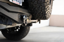 Load image into Gallery viewer, DV8 Offroad Elite Series D-Ring Shackles - Pair (Black) - Additional View 14