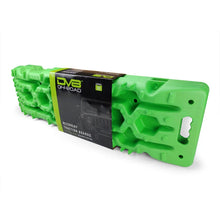 Load image into Gallery viewer, DV8 Offroad Recovery Traction Boards w/ Carry Bag - Green - Additional View 5