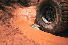 Load image into Gallery viewer, DV8 Offroad Recovery Traction Boards w/ Carry Bag - Olive - Side View