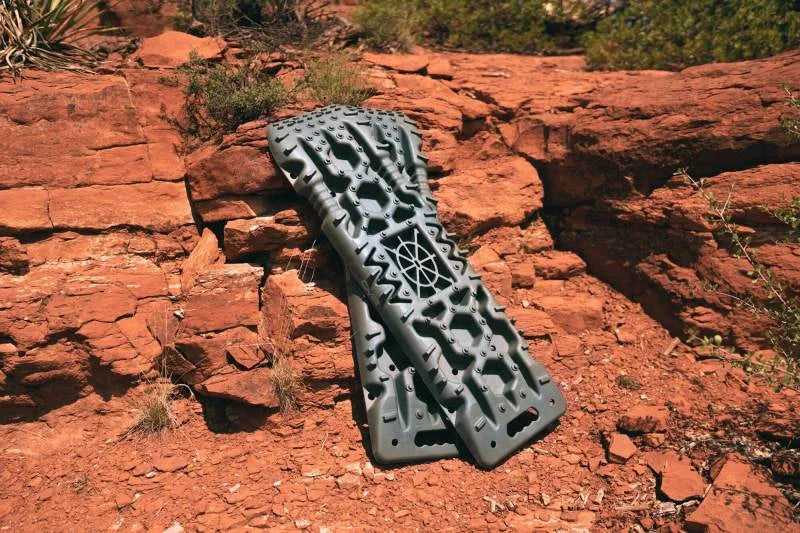 DV8 Offroad Recovery Traction Boards w/ Carry Bag - Olive - Back View