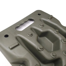 Load image into Gallery viewer, DV8 Offroad Recovery Traction Boards w/ Carry Bag - Olive - Additional View 7