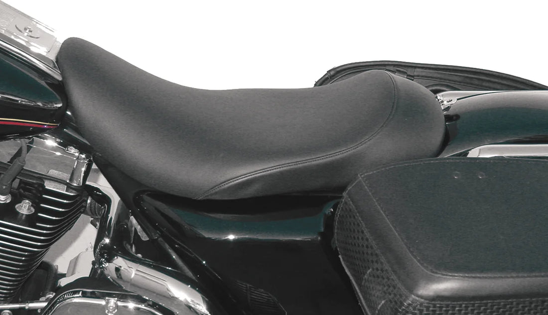 Danny Gray Weekday Solo Seat - Plain - FLHR '97-'07 20-401 - Installation View
