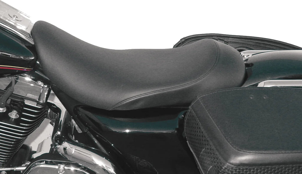 Danny Gray Weekday Solo Seat - Plain - FLHR '97-'07 20-401 - Installation View