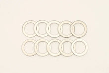 Load image into Gallery viewer, DeatschWerks -6 AN Aluminum Crush Washer (Pack of 10) - Installation View
