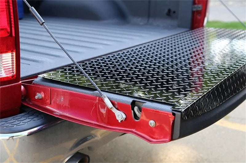 Deezee 09-23 Dodge/Ram Ram Tailgate Protector Full Black-Tread - Side View