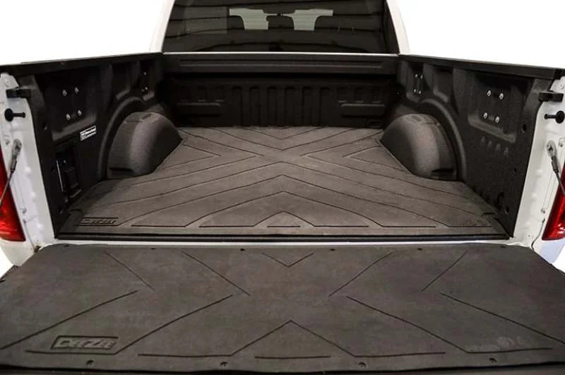 Deezee 17-23 Ford SuperDuty Heavyweight Bed Mat - Custom Fit 6 1/2Ft Bed (X Pattern) - Side View