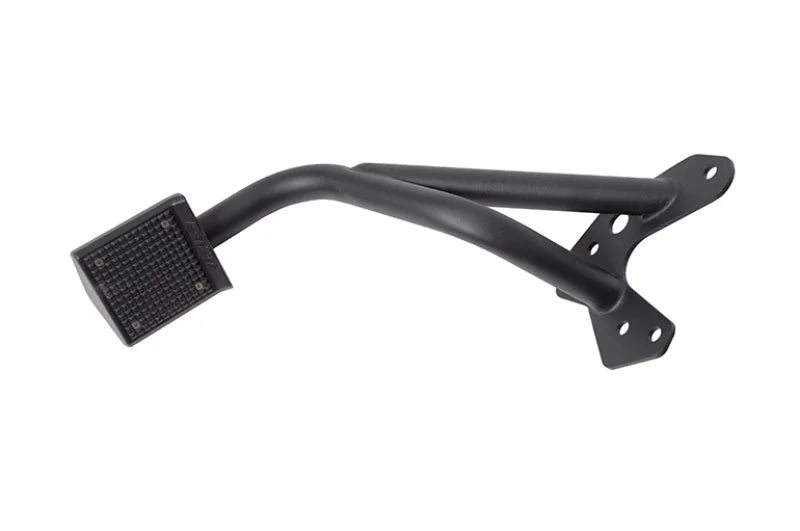 Deezee 19-23 Dodge/Ram Ram Bumper Step - Installation View