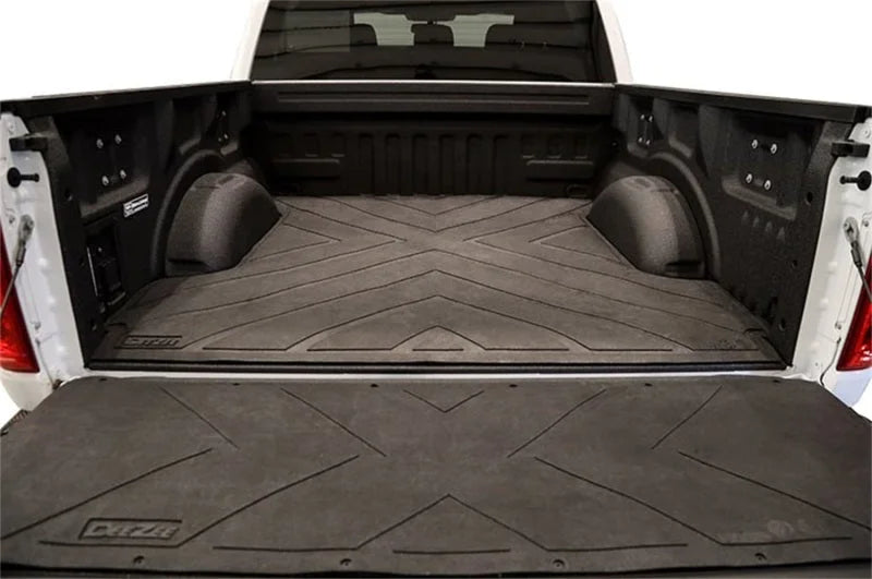Deezee 20-23 Jeep Gladiator Heavyweight Bed Mat - Custom Fit - Main Product View
