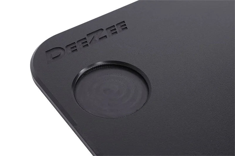 Deezee 20-23 Jeep Gladiator Tailgate Board - Polymer Composition - Installation View