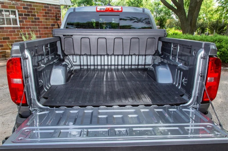 Deezee 88-00 Chevrolet/GMC C/K Pickup Heavyweight Bed Mat - Custom Fit 8Ft Bed (Lined Pattern) - Side View