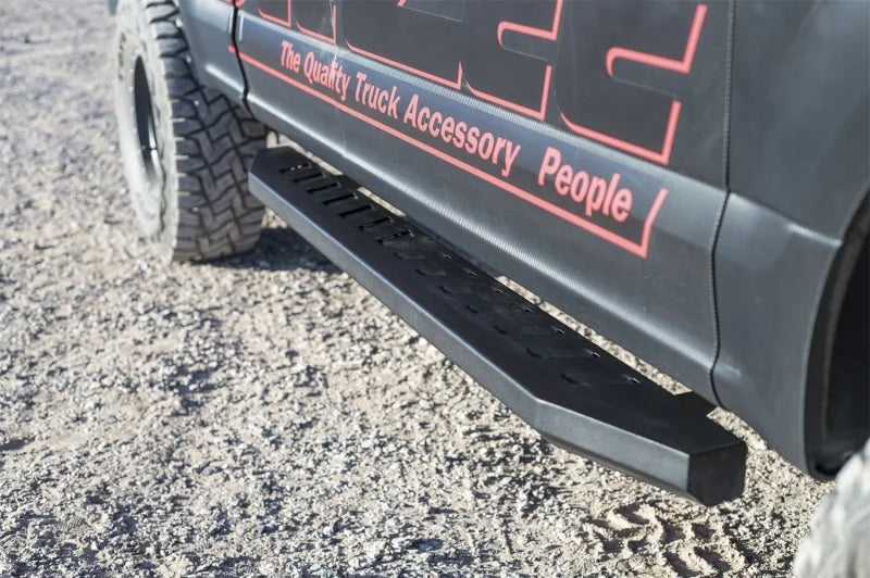 Deezee Universal Chevrolet/GMC/Dodge/Ford Full Size Running Board ExtCab Section Louvered Black - Side View