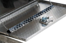 Load image into Gallery viewer, Deezee Universal Tool Box - Specialty Topsider BT Alum - Additional View 5