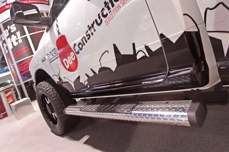 Deezee Universal Tubes - 6In Oval - Brite Tread Aluminum (ExtCab) - Installation View