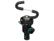 Load image into Gallery viewer, Delphi Fuel Pressure Regulator - Main Product View
