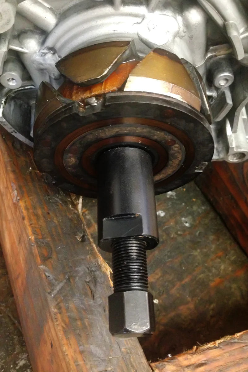 Dennis Stubblefield Sales Flywheel Puller - M24 x 1.0 - Right Hand Thread - Female - Side View